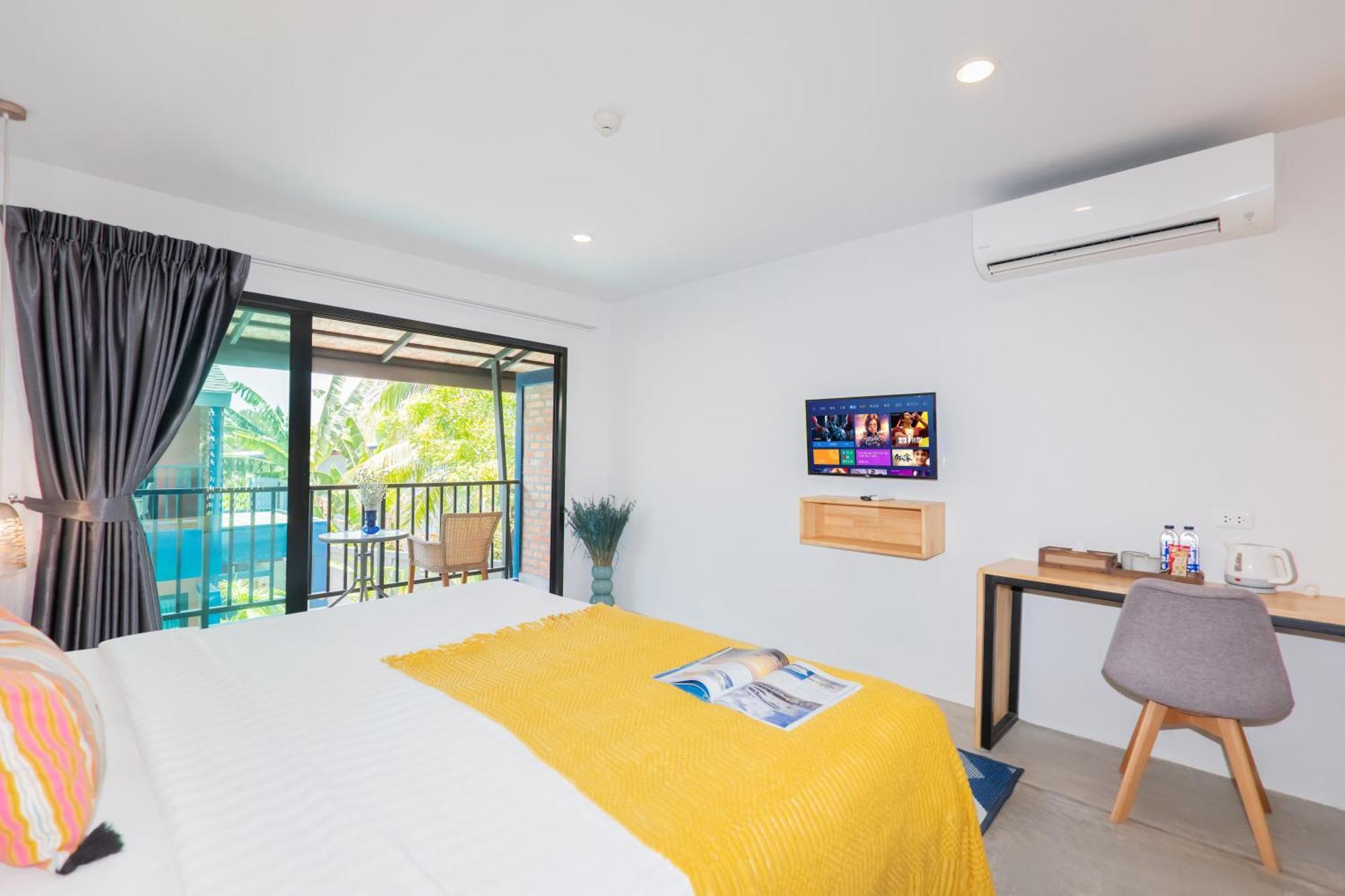 Kraam Silhouette Hotel And Cafe Phuket 찰롱 외부 사진
